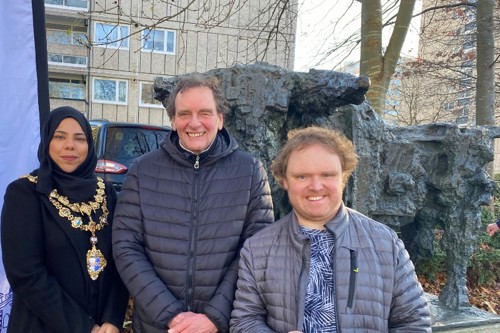 Mayor of Wandsworth meets Stephen Ballard (centre) who was at the installation in 1961